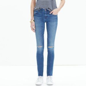 Madewell Skinny Ripped Knee Jeans -- Size 29